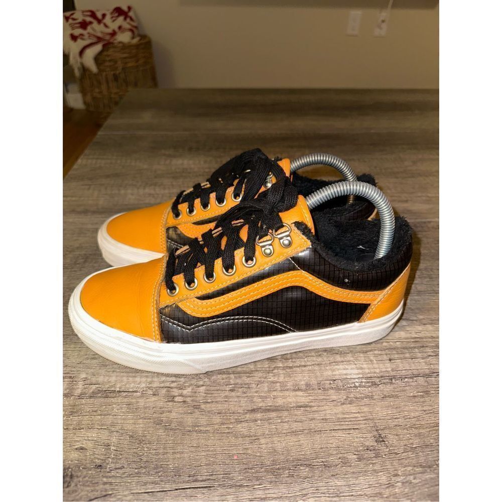 Vans Old Skool MTE Mens Size 6.5 and Women’s 8 Leather All Weather Skate Apricot - Picture 3 of 9